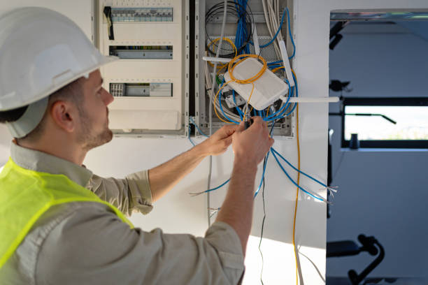 Best Local Electrician Companies  in Ttapoisett Center, MA